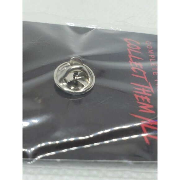 "Huntakiller" Collectible Black & White Round Enamel Lapel Pin – Classic Design - Picture 12 of 12